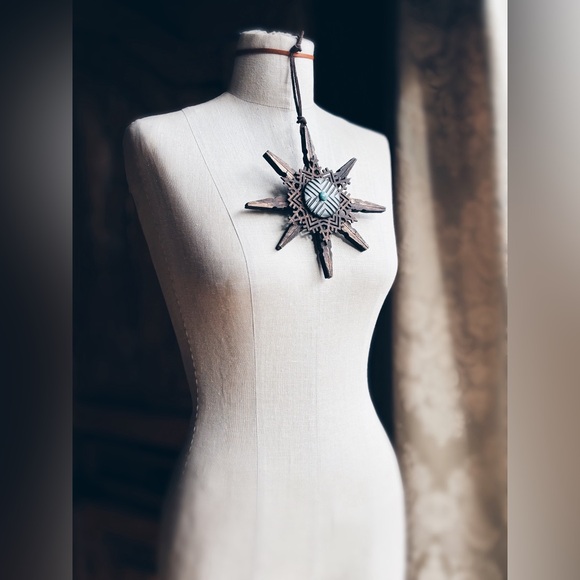 Ornaments / RUSTIC - Picture 7 of 12